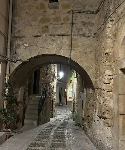 فندق مبيت وإفطار Salemi Bnb *