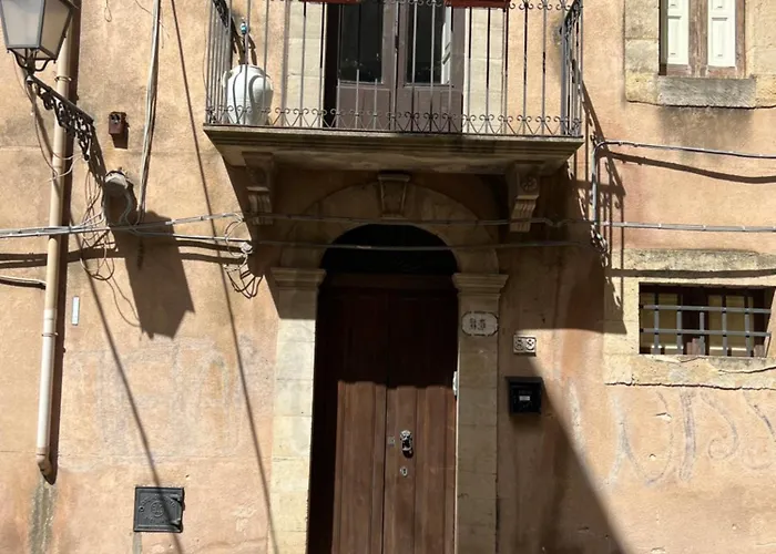 Salemi Bnb فندق مبيت وإفطار *